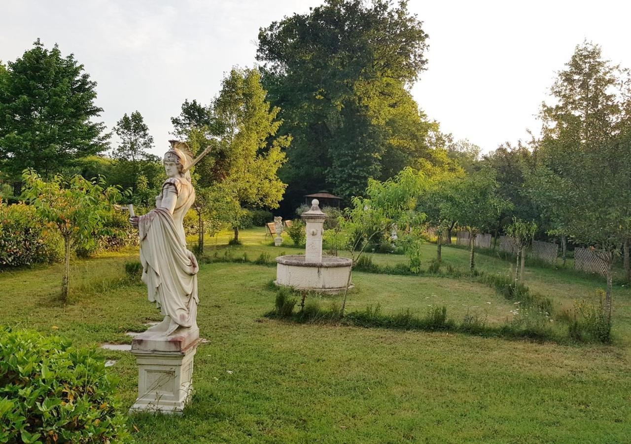 Chateau Des Perichons Poncins Zewnętrze zdjęcie