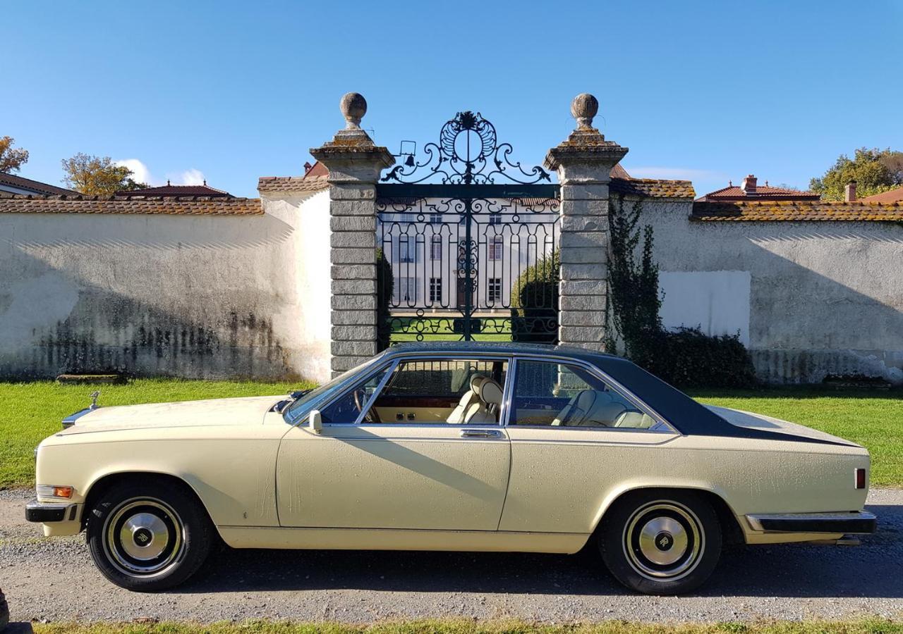 Chateau Des Perichons Poncins Zewnętrze zdjęcie