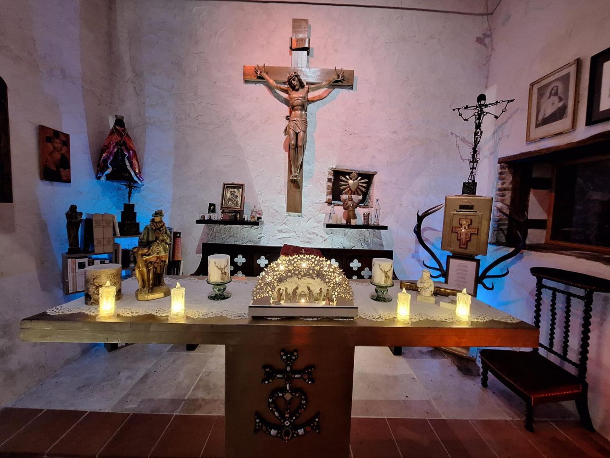 Chateau Des Perichons Poncins Zewnętrze zdjęcie